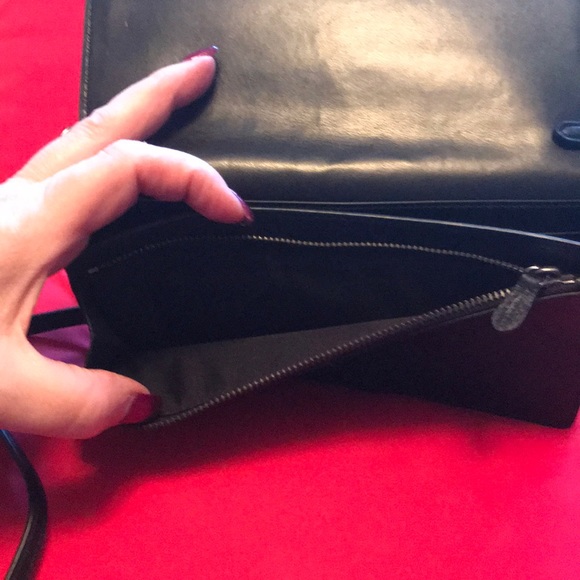 Coach Crossbody - Picture 5 of 6